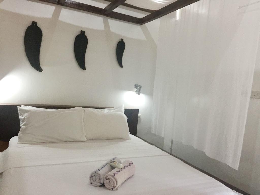 Chillout Guesthouse Panglao-stad Buitenkant foto