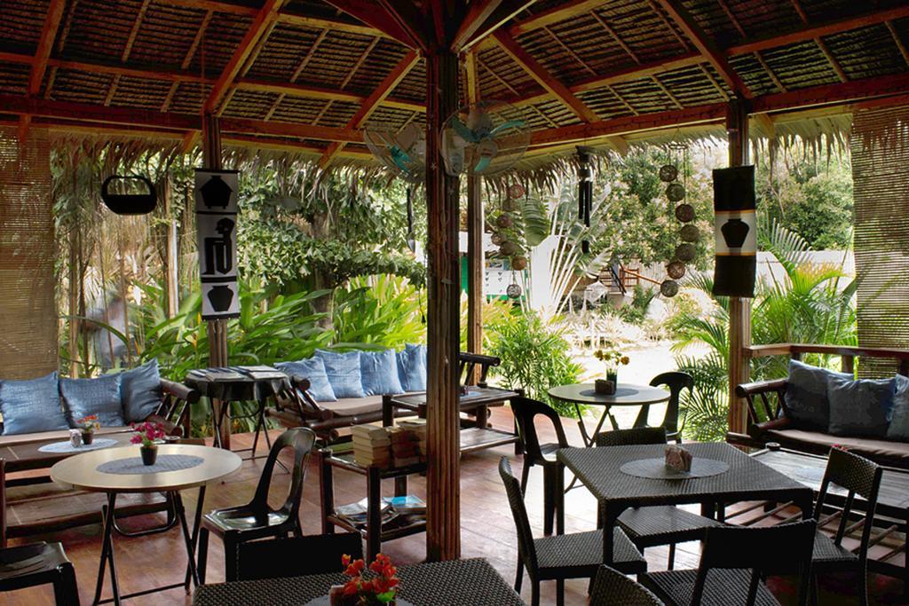 Chillout Guesthouse Panglao-stad Buitenkant foto