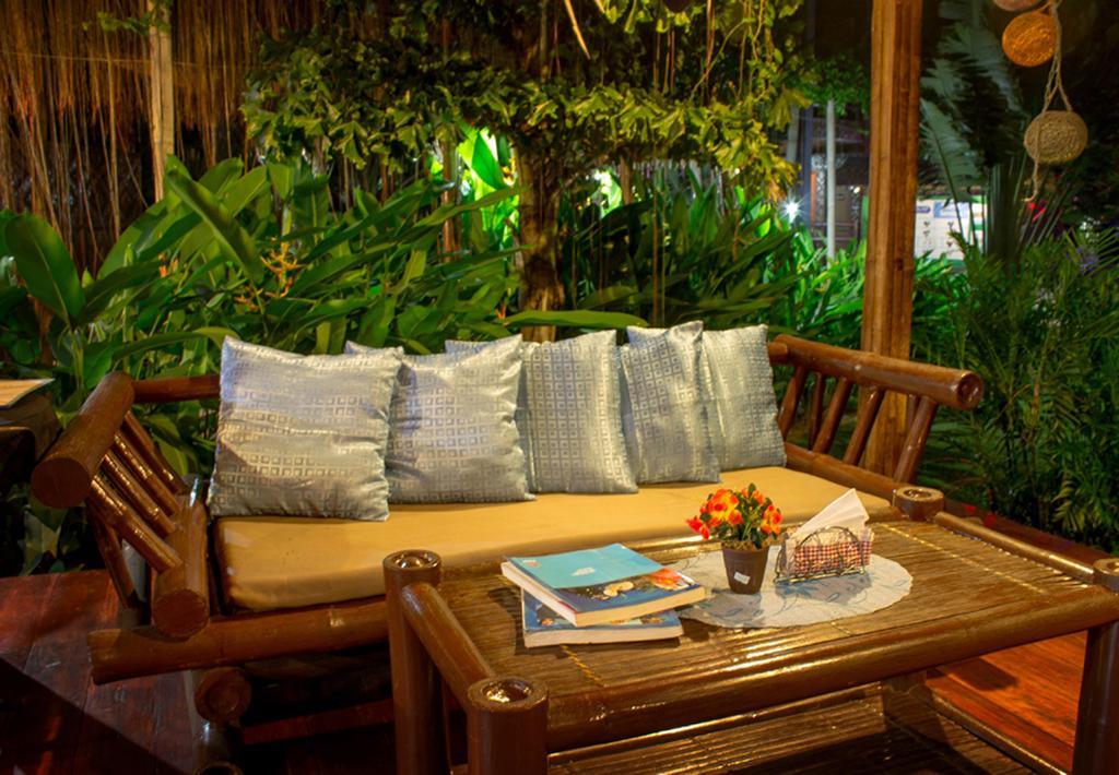 Chillout Guesthouse Panglao-stad Buitenkant foto