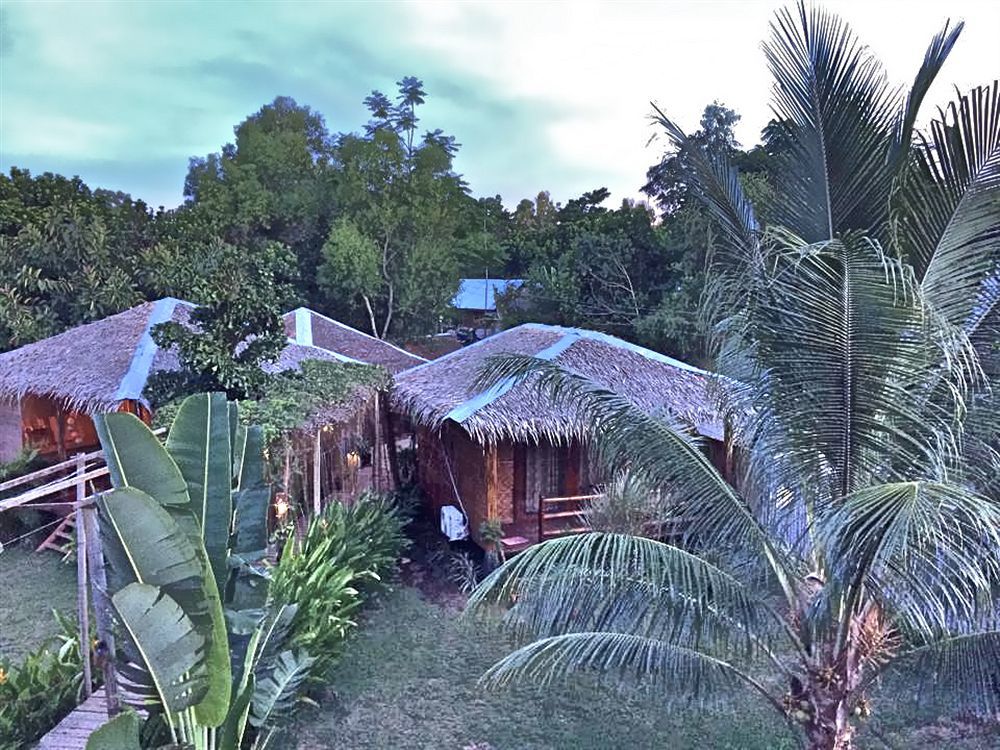 Chillout Guesthouse Panglao-stad Buitenkant foto